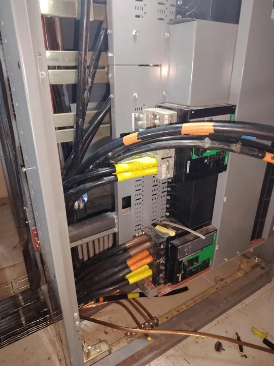 Cableado y canalización de tablero